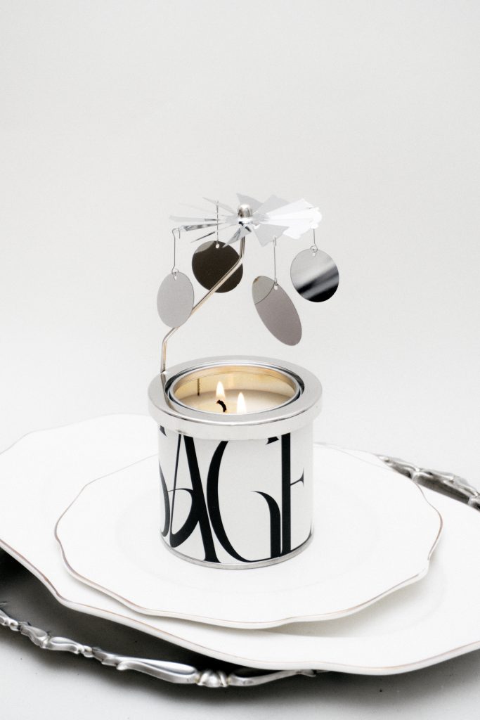 Set Carousel + Metal Tins Candle